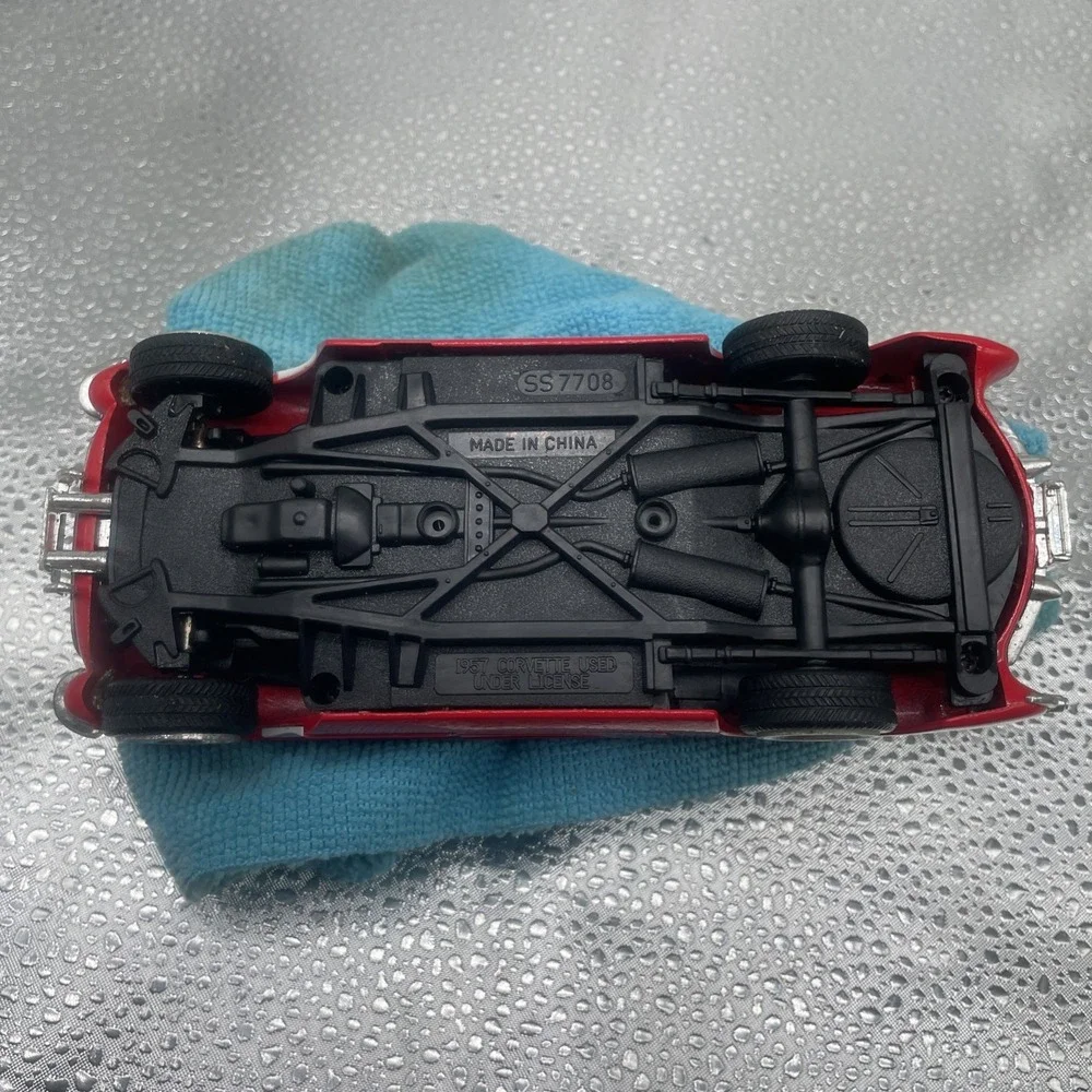 Vintage 1957 Red Corvette Convertible Fuel Injection‎ Diecast Metal Toy Car